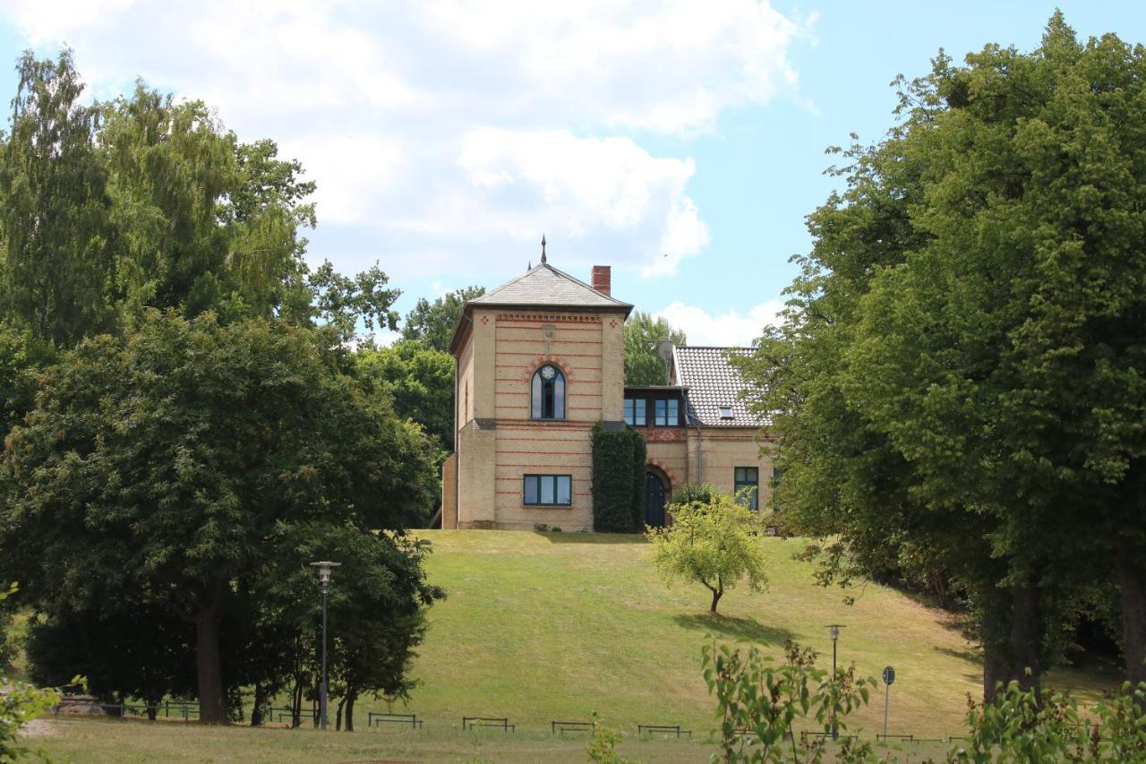 „Rentmeisterhaus Basedow“ Basedow  Екстериор снимка